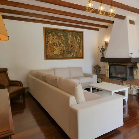 ヴィラ 6 Bedroom Villa With Private Pool In Countryside!