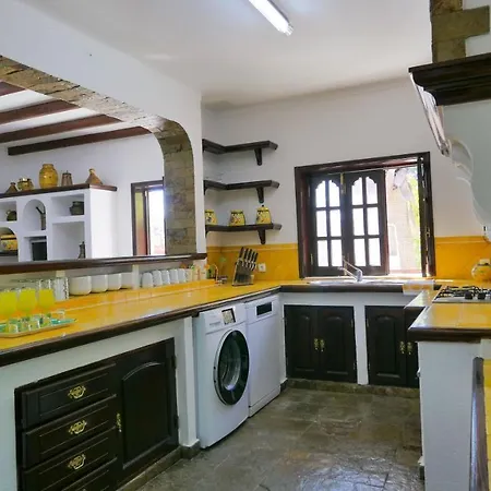ヴィラ 6 Bedroom Villa With Private Pool In Countryside! *