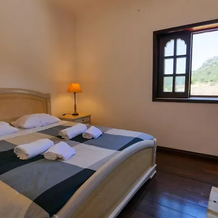 6 Bedroom Villa With Private Pool In Countryside! *