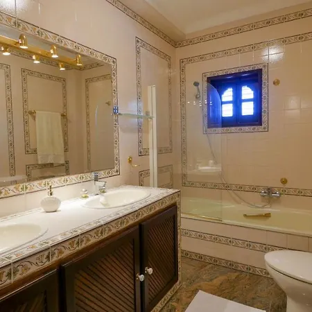 ヴィラ 6 Bedroom Villa With Private Pool In Countryside! *